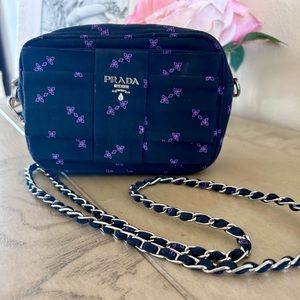 Final price! 💯 AUTH PRADA mini bag. 😍
